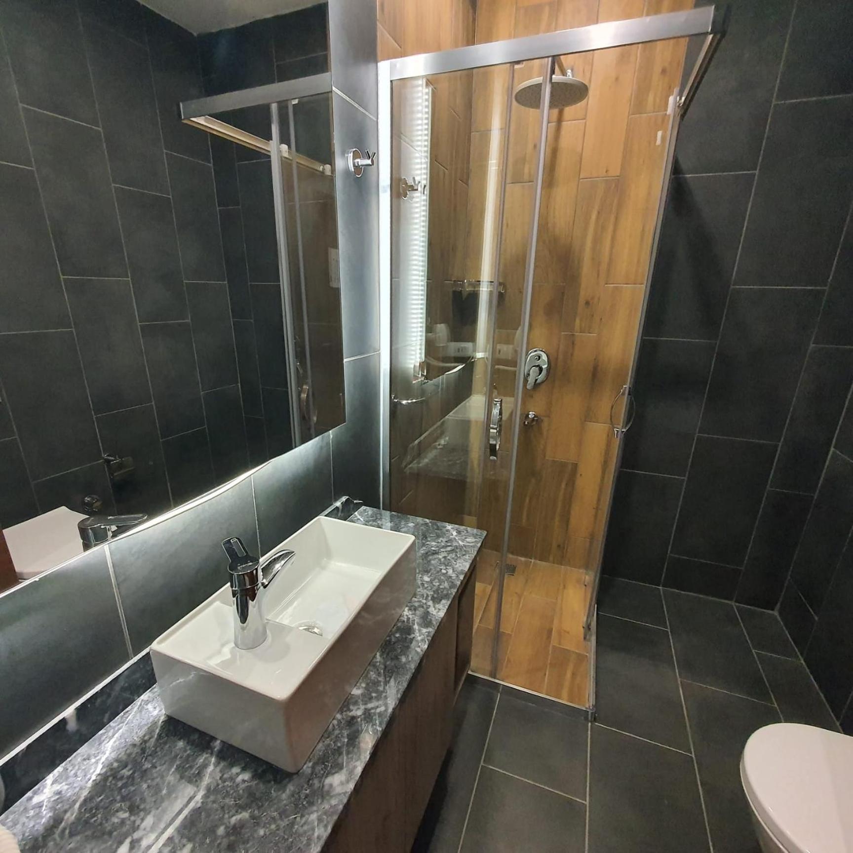 Center Inn Hotel Maltepe イスタンブール エクステリア 写真